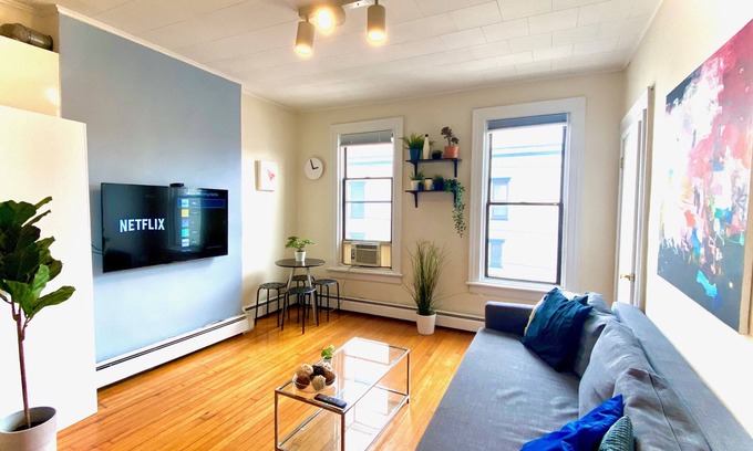 Hoboken Apartment | Bright & Modern 2BR Retreat, Steps from NYC Attractions