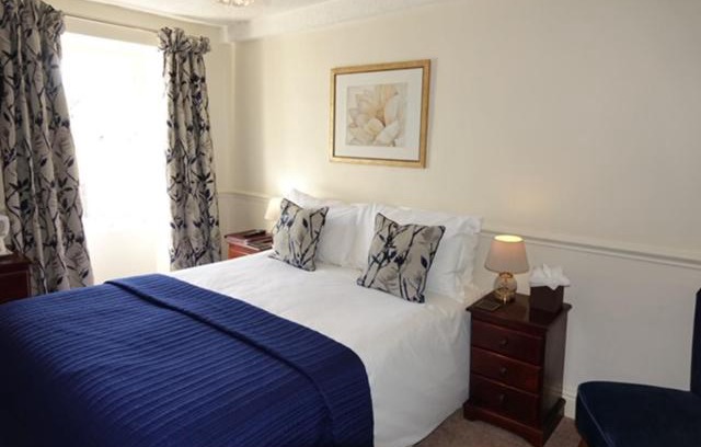 Pooley Bridge Hotel | Sun Inn: Guest Rated 9/10 with Pet-Friendly Amenities