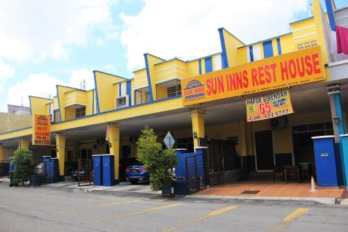 Pekan Melayu House | Budget-Friendly Stay at Sun Inns Rest House Kuantan