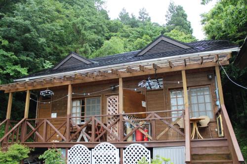 Fujikawaguchiko Cabin | Relax at Sun Lake: Pet-Friendly with Breakfast Included