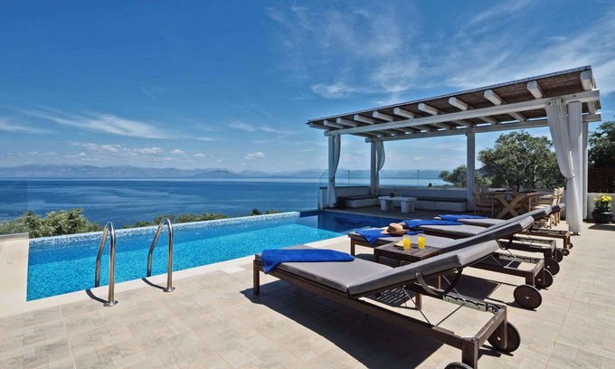 Agia Pelagia Chlomou Villa | Sun Mare Villa: Family-Friendly Oasis with Private Pool