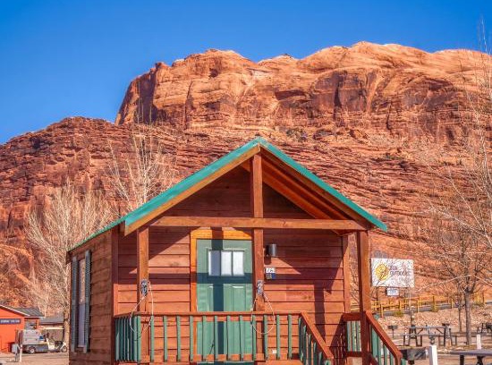 Moab Resort | Relax at Sun Outdoors Arches Gateway with Ocean View Pool