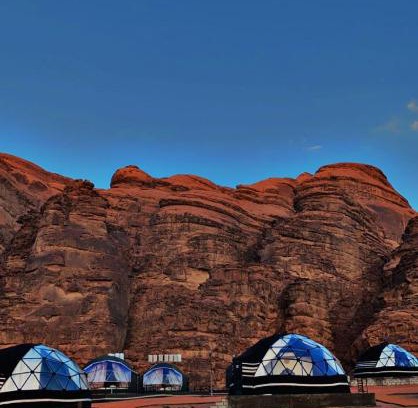 Wadi Rum Hotel | Elegant Sun Rum: Pet-Friendly Stay with Perfect 10/10 Rating