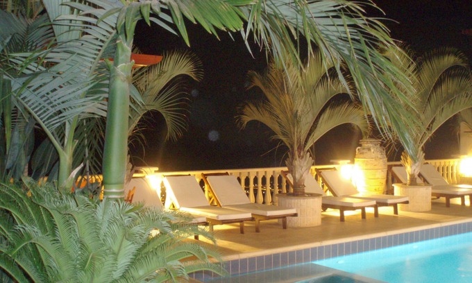 Peyia Town Villa | Discover the Unique Sun Set Suite Villa with Ocean View