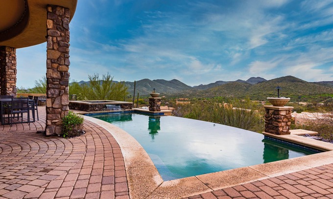 Cave Creek House | Experience Ultimate Relaxation at Sunbeam by AvantStay
