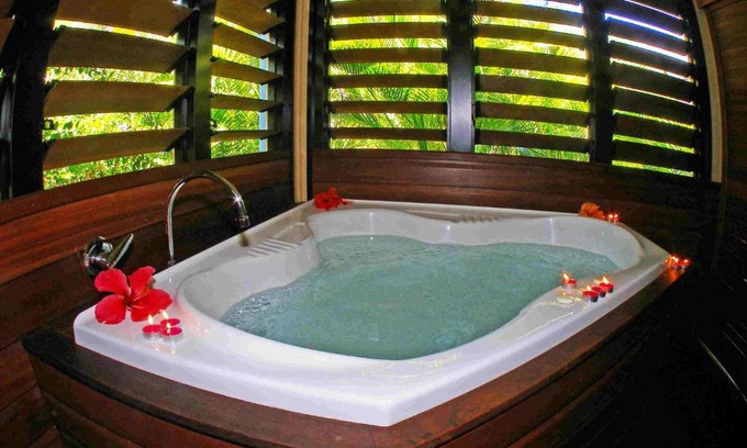 Agnes Water Villa | Relax at Sunbird Gardens: Pet-Friendly Ocean View Oasis