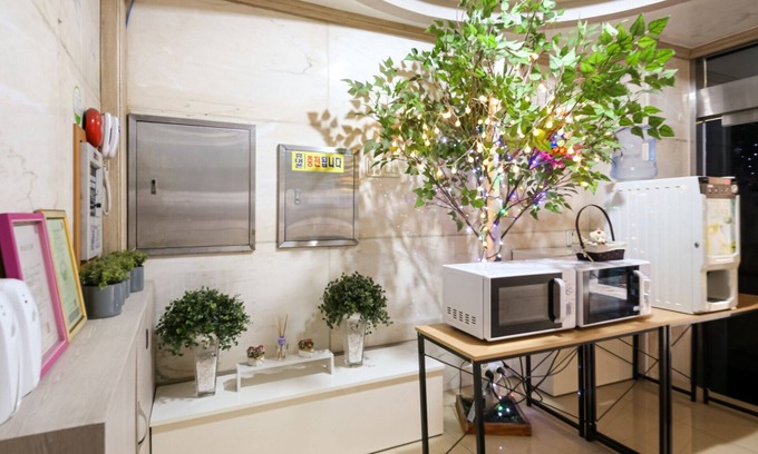 Saengmok Hotel | Eco-Friendly Family Stay at Suncheon E with Breakfast