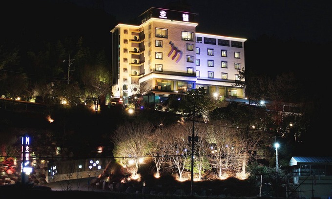 Kwannam Hotel | Eco-Friendly Stay at Suncheon Embassador Hotel
