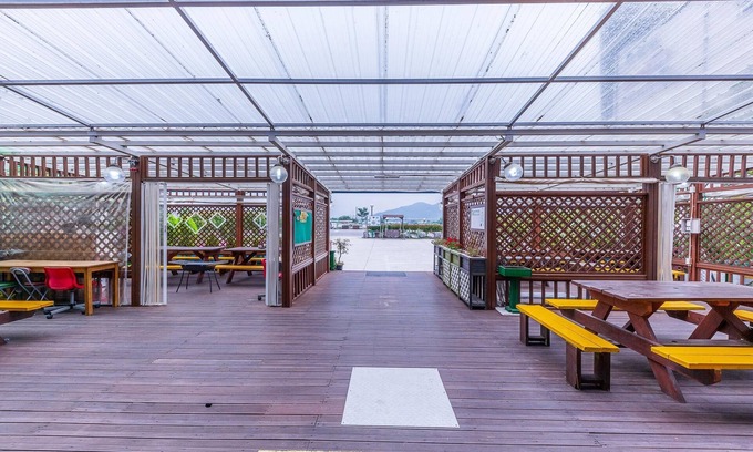 Tarimok House | Family-Friendly Suncheonman Muhan Dojan Pension with Kitchen