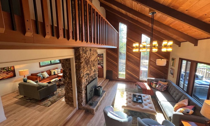Guerneville House | Discover Sundance Retreat: Oceanfront Spa & Scenic Escape