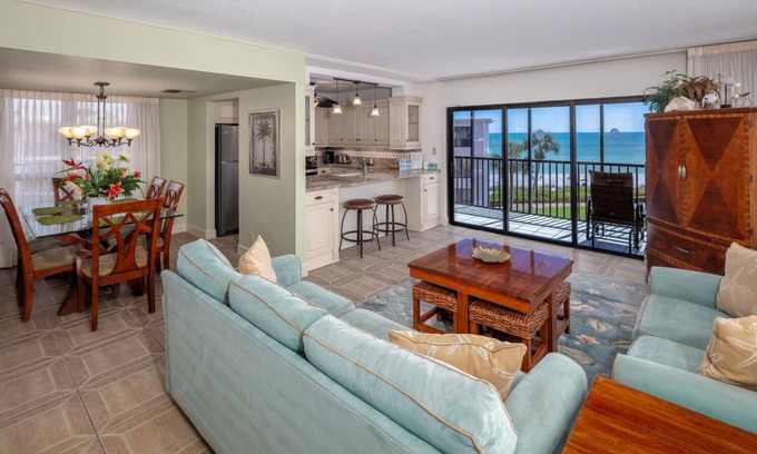 Sanibel Condo | Beachfront Sundial Retreat with Spacious Wrap Around Balcony