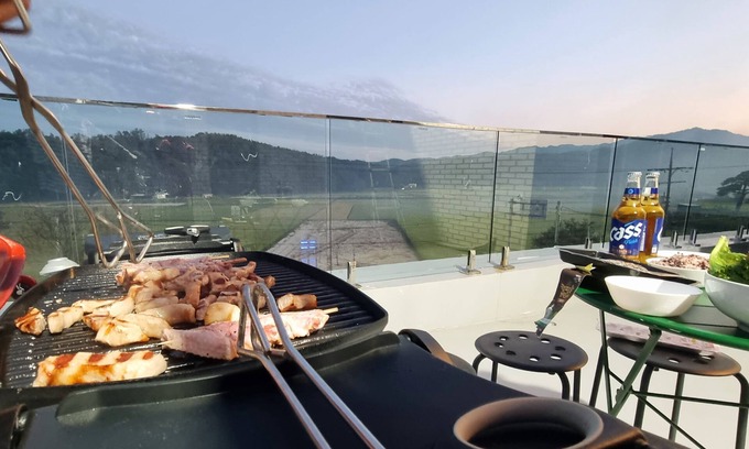 Yangyang Hotel | Relax at SunField: Eco-Friendly Retreat with Spa & Dining