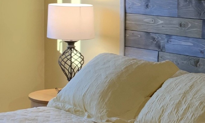 Charlevoix Bed & Breakfast | Top-Rated Sunflower Inn - Cozy Zinnia Room Awaits You