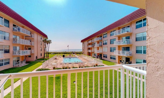 Cocoa Beach House | Sunflower Hotel: Family-Friendly Stay with Great Ratings