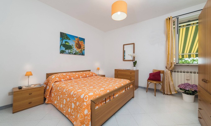 San Lazzaro Cabin | Cozy Sunflower Retreat with Ocean View - Hike Amalfi Coast