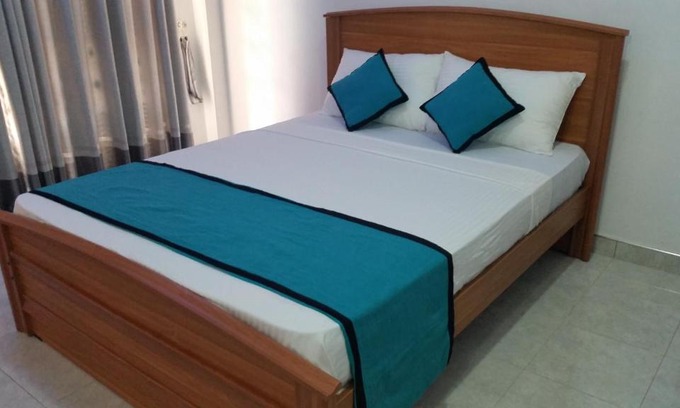Anuradhapura House | Discover Sunhill Lake Tourist Rest: Family-Friendly Escape