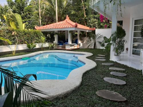 Bangunjiwo Villa | Discover SUNKISS VILLA: Pet-Friendly Retreat with Pool