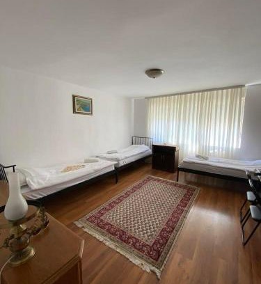 Mejë Apartment | Bright and Inviting Sunlit City Apartment in Gjakova