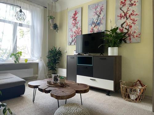 Grizinkalns Apartment | Budget-Friendly 1 Br Apartment Next to Park in Center