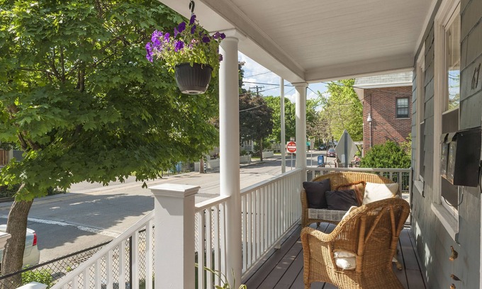 North Cambridge House | Immaculate 3 Bed/2 Bath Oasis Near Alewife T