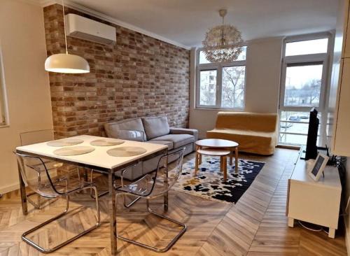 Plovdiv Apartment | Bright Apartment Steps from Mall Plovdiv - Family Friendly