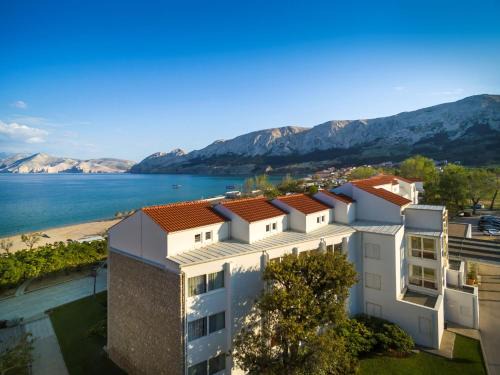 Baska Hotel | Experience Zvonimir Sunny Hotel: Oceanfront Bliss Awaiting You