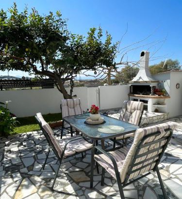 Korinthos Apartment | Relax at Sunny Beach House: Pet & Child Friendly Retreat