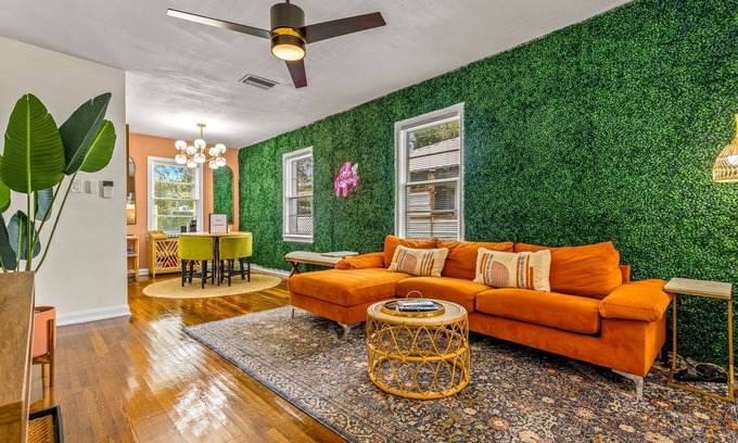 Oakford Park House | Sunny Citrus Escape: Min to Midtown & Dog-Friendly