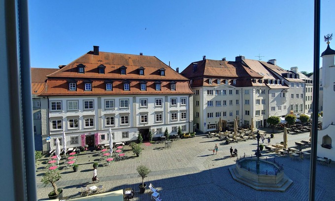 Kempten House | Bright City Apartment in Kempten with Pool & Spa Access