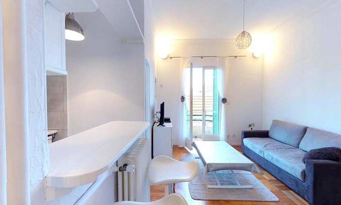 Le Piol Apartment | Sunny Cocoon