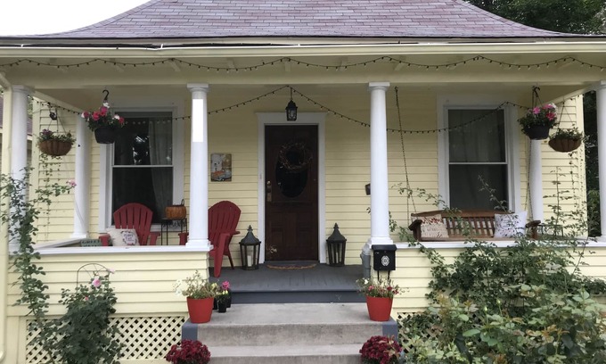 Longmont Apartment | Charming Studio Retreat in Historic Old Town Longmont