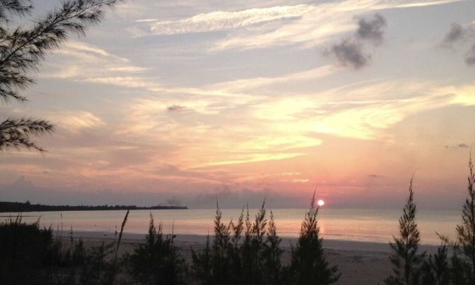 Spanish Wells Apartment | Beachfront Retreat: 1 Bed, Guest Rated 9.8/10