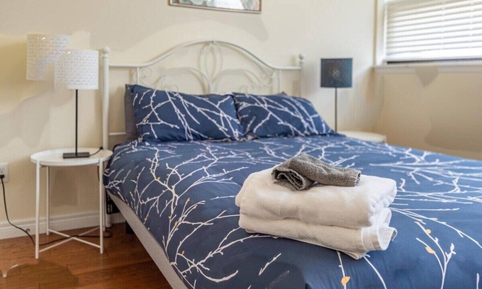 South End Apartment | Bright Downtown Loft with AC & Family-Friendly Amenities