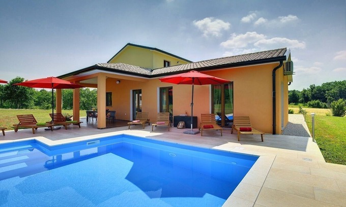 Karojba House | Secluded Finca with Private Pool & Ocean View - Dogs Welcome!