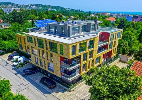 Trakata Apartment | Relaxing Flat with Pool and Breathtaking Ocean Views