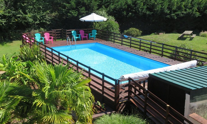 Abilly House | Sunny Gite with Private Garden & Shared Heated Pool