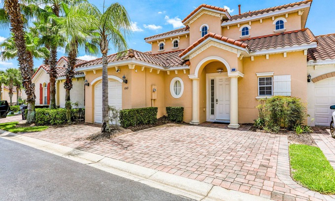 Tuscan Hills House | Inviting Home with Pool, Fast WiFi & Foosball Fun