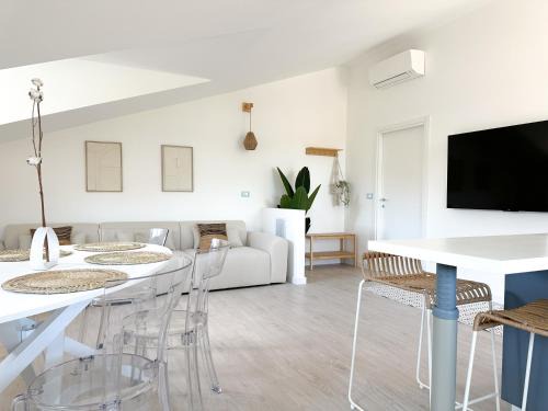 Gabicce Mare Apartment | Exceptional Sunny House Gabicce - 4 Star with Breakfast & Pets
