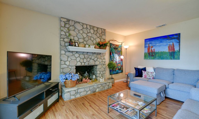 Dennis House | Welcome to Sunny Lakefront Family Retreat with Kayaks & Deck