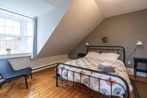 Downtown Halifax Apartment | Bright Sunny Loft #4 in a Historic Home - Family & Pet Friendly