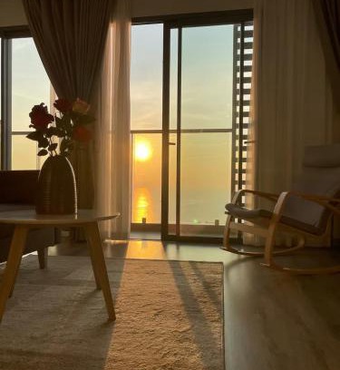 Tran Phu Beach Apartment | Sunny Luxury Apartment with ocean View