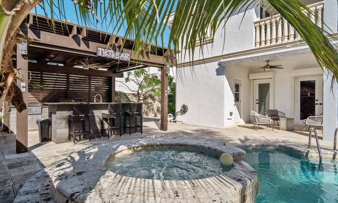 Miami Lakes House | Relaxing Miami Lakes Retreat with Private Pool Access