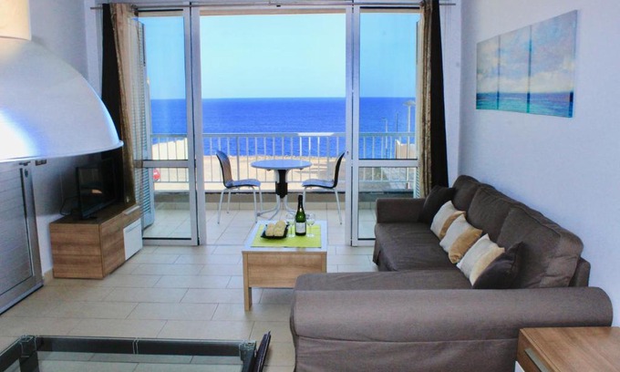Poris de Abona Apartment | Oceanfront Paradise: 9/10 Rated with Pool & Breakfast