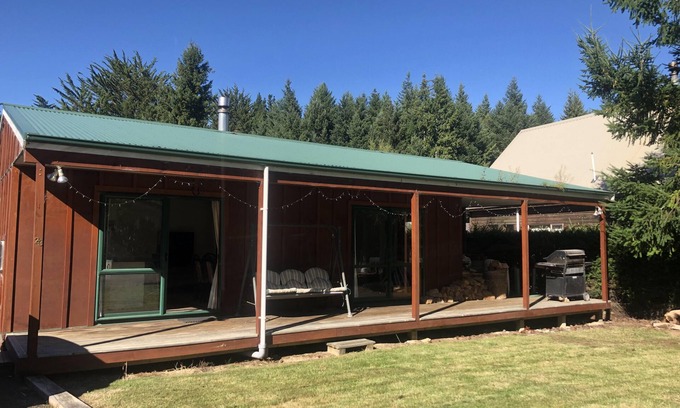 Naseby House | Sunny Private Getaway in Naseby - Guest Rated 9.8/10