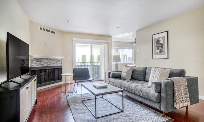 Edgewood Park Apartment | Modern Redwood City 2BR with Pool and Pet-Friendly Perks