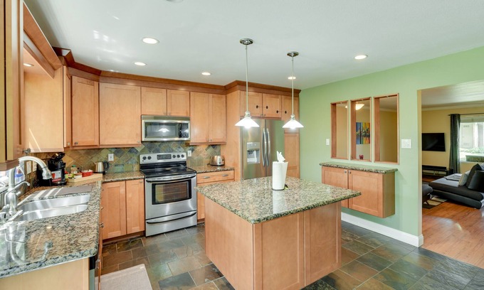 South San Jose House | Family-Friendly San Jose Townhome with Great Amenities!