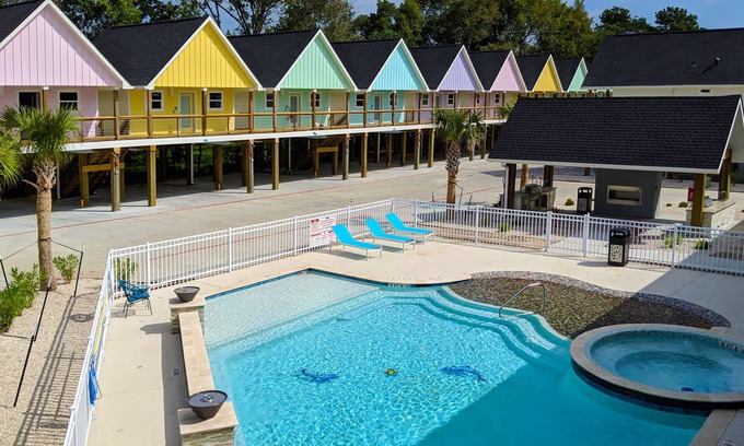 El Lago Cabin | Sunny Seaside Cabins: Poolside Bliss with Ocean Views