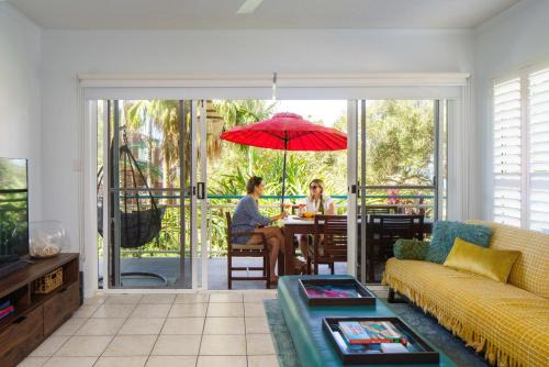 Coolum Beach Apartment | Sunny Seaside Escape at Coolum Beach - Pet Friendly Stays