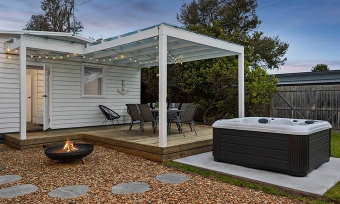 Tootgarook House | Family-Friendly Sunny Shores Retreat with Heated Spa Oasis