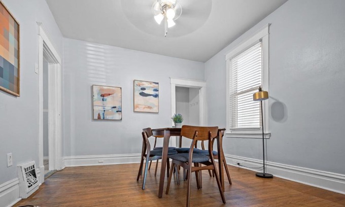 St. Louis House | Pet-Friendly Sunny South City Haven 2BR Family Escape